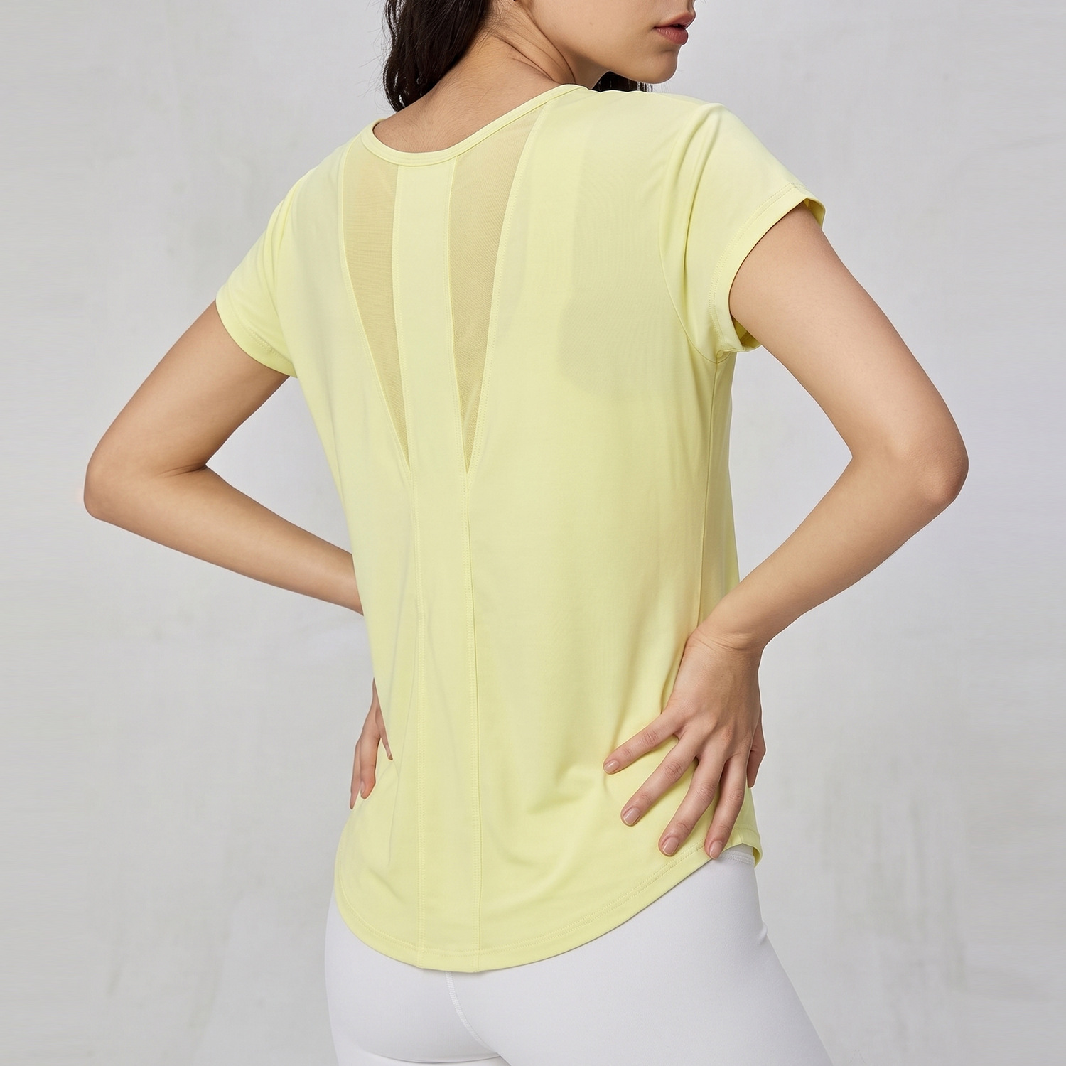Silk Blouse - Camiseta de yoga de manga curta