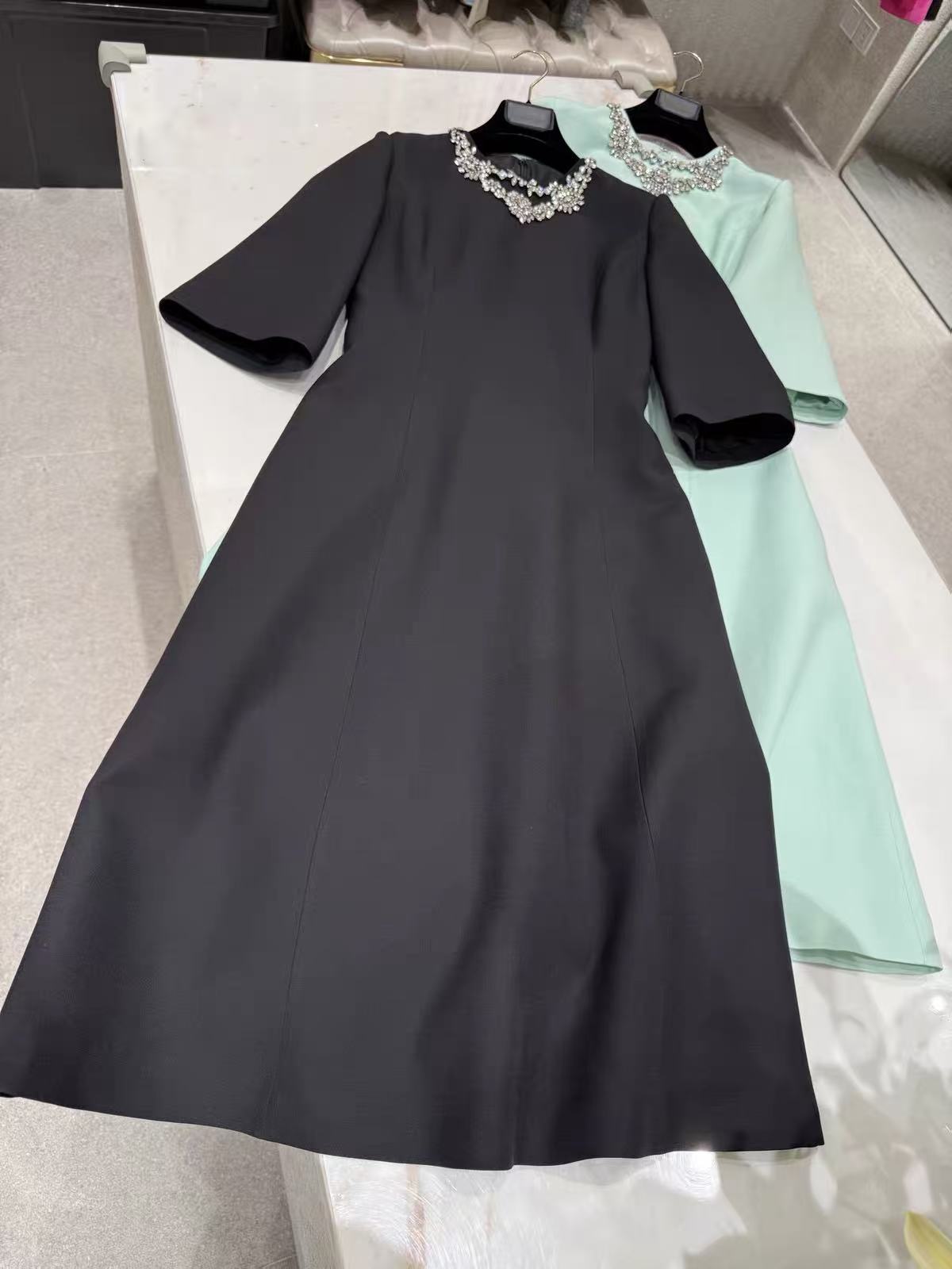 Vestido Midi Feminino Premium  - Midi Dress avaliação e preço